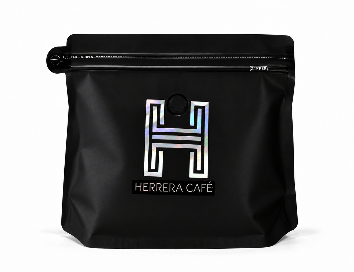 Caturra — bolsa negra de Herrera Café, vista frontal